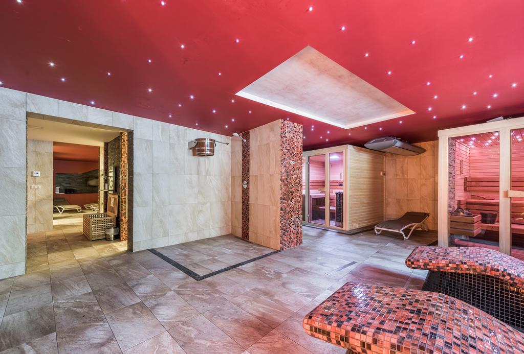 Hotel Kuenstleralm Kaprun Eksteriør bilde