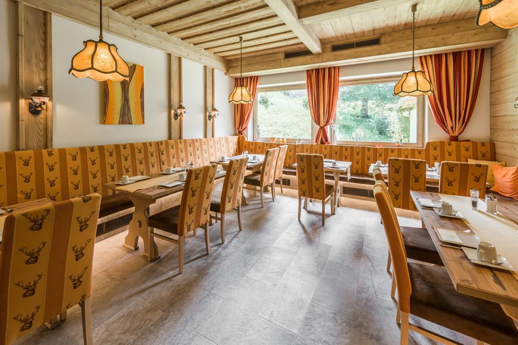 Hotel Kuenstleralm Kaprun Eksteriør bilde