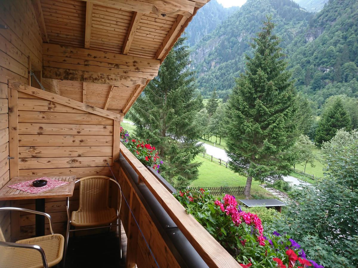 Hotel Kuenstleralm Kaprun Eksteriør bilde